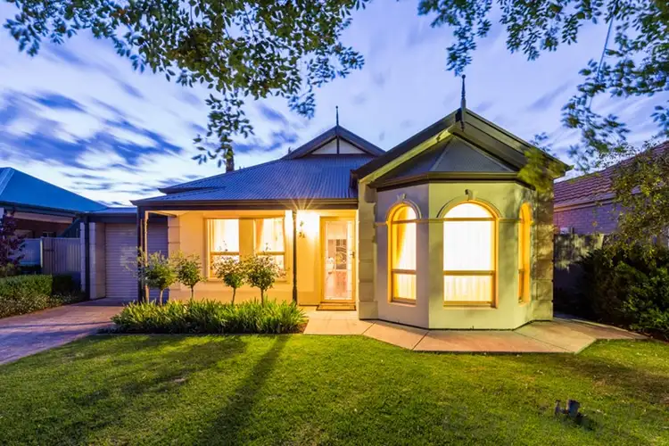 3a Minkie Avenue, Mitchell Park SA 5043