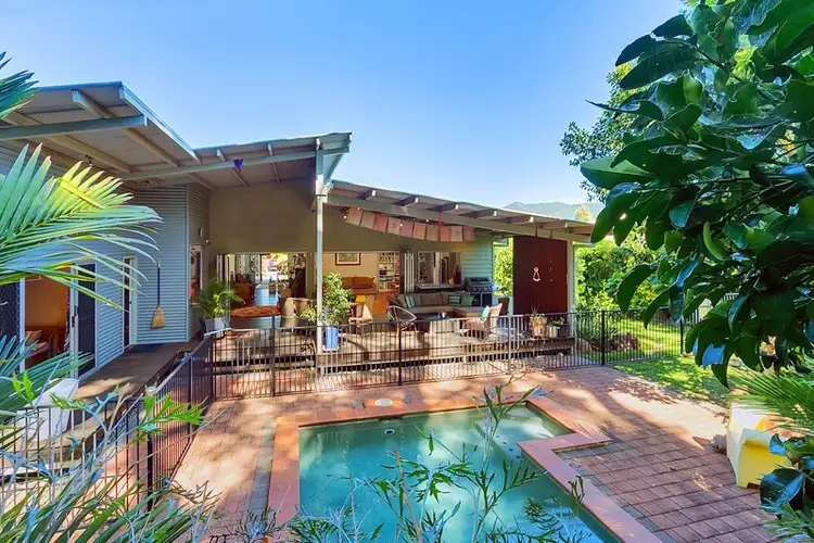 68 Roberts Drive, Trinity Beach QLD 4879