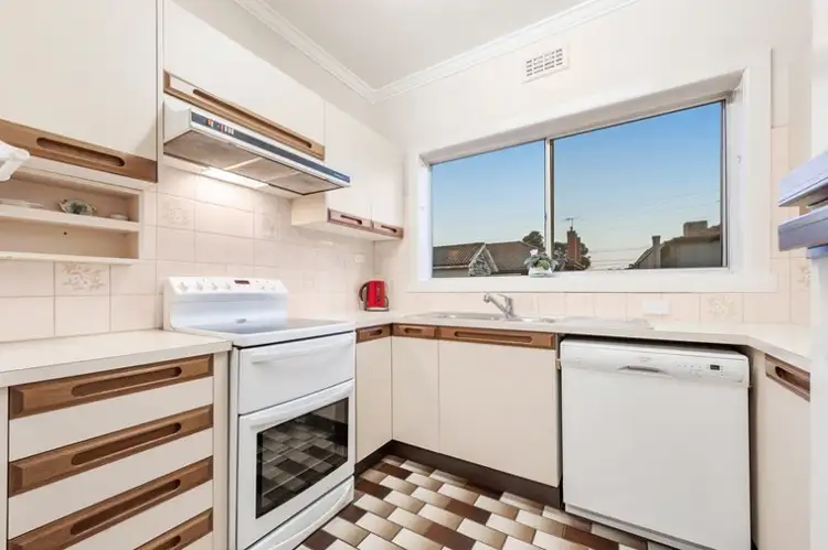 Fifth view of Homely house listing, 2 Sapphire Street, Preston VIC 3072
