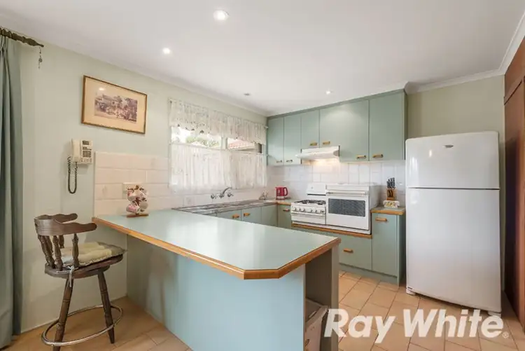 Fifth view of Homely house listing, 5 Lumleah Court, Greensborough VIC 3088
