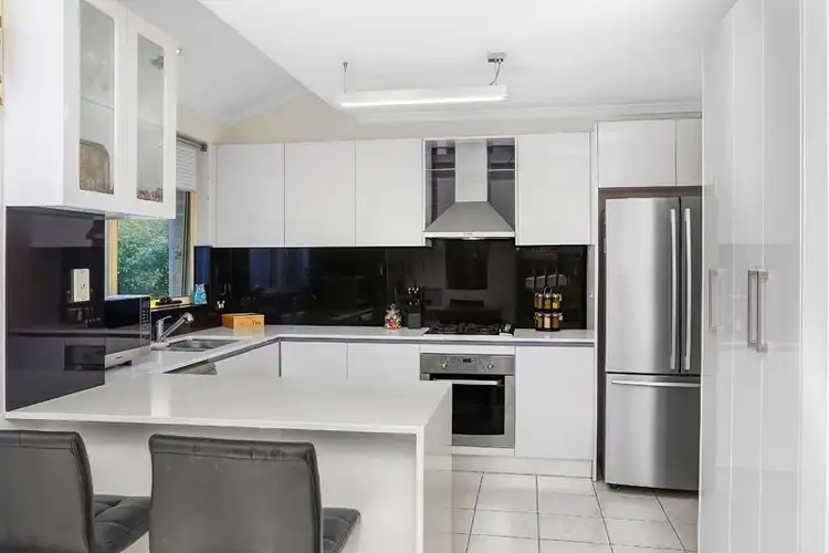 2 Deakin Way, Wahroonga NSW 2076