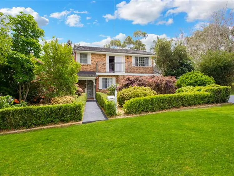 22 Grevillea Grove, Baulkham Hills NSW 2153