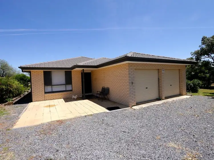 14-16 Stuart Street, Woodstock NSW 2793