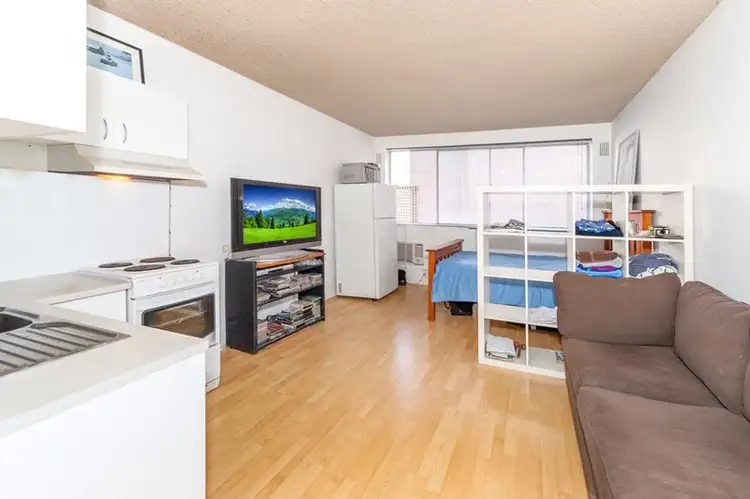 Main view of Homely studio listing, 307/5 Ward Avenue, Potts Point NSW 2011