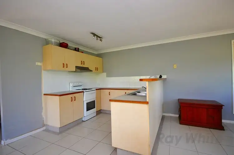 Seventh view of Homely house listing, 2 Marlay Court, Kallangur QLD 4503