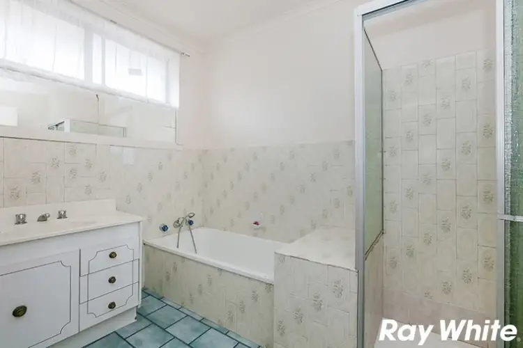 Fifth view of Homely house listing, 6 Tahara Court, Thomastown VIC 3074