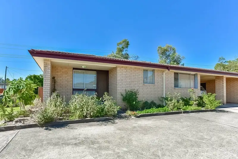 Main view of Homely villa listing, 4/24 Atchison Road, Macquarie Fields NSW 2564