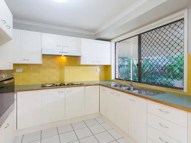 6 Wendy Street, Camira QLD 4300