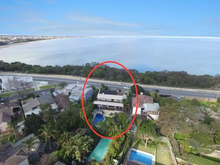 19 Beach Road, Beaumaris VIC 3193