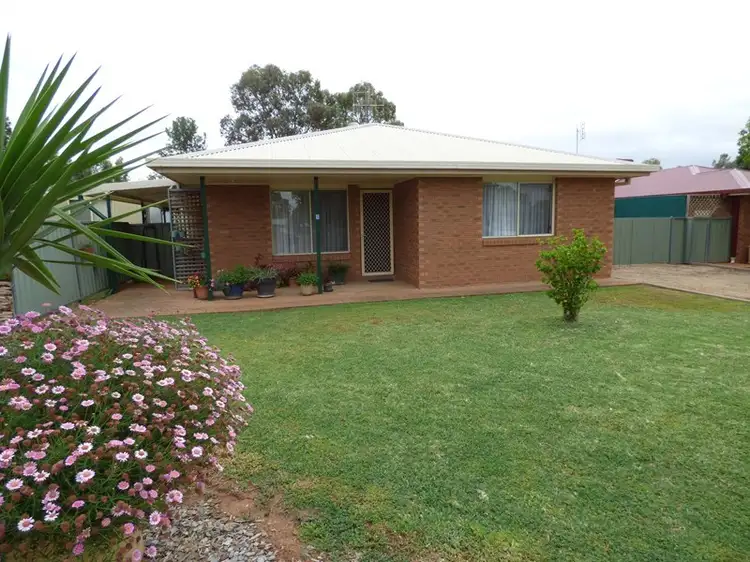 9 Dover Street, Forbes NSW 2871