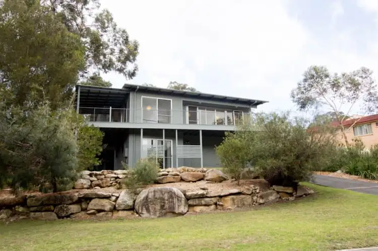 19 Nita Place, Bomaderry NSW 2541