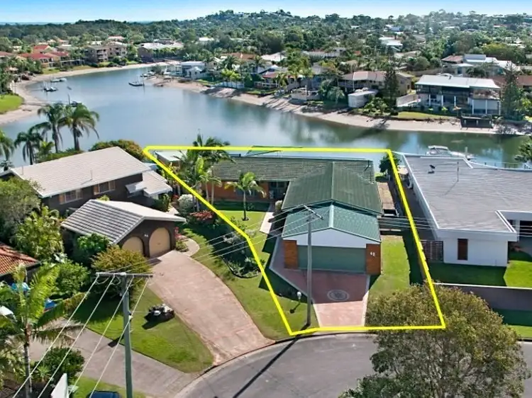 42 Tarwarri Crescent, Mooloolaba QLD 4557