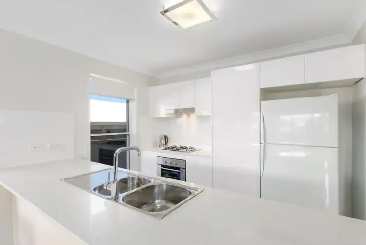 Third view of Homely house listing, 7/102 Kanahooka Road, Kanahooka NSW 2530