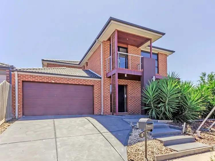 Second view of Homely house listing, 5 Casablanca Court, Truganina VIC 3029
