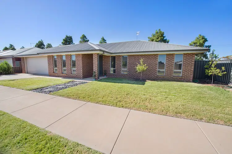 25 Acacia Street, Swan Hill VIC 3585