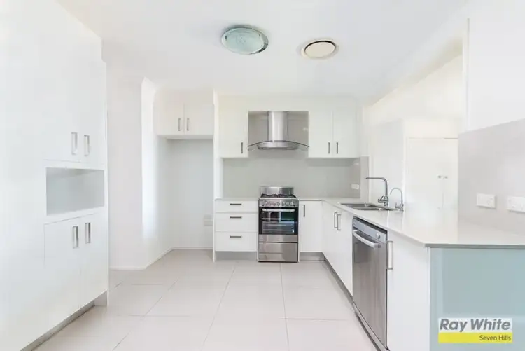 31 Roger Place, Blacktown NSW 2148