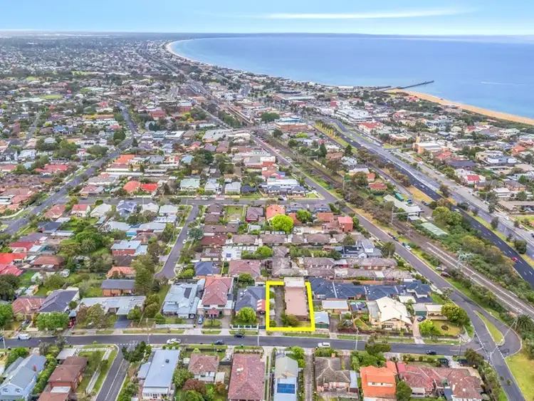 Sixth view of Homely house listing, 2 Ashmore Avenue, Mordialloc VIC 3195