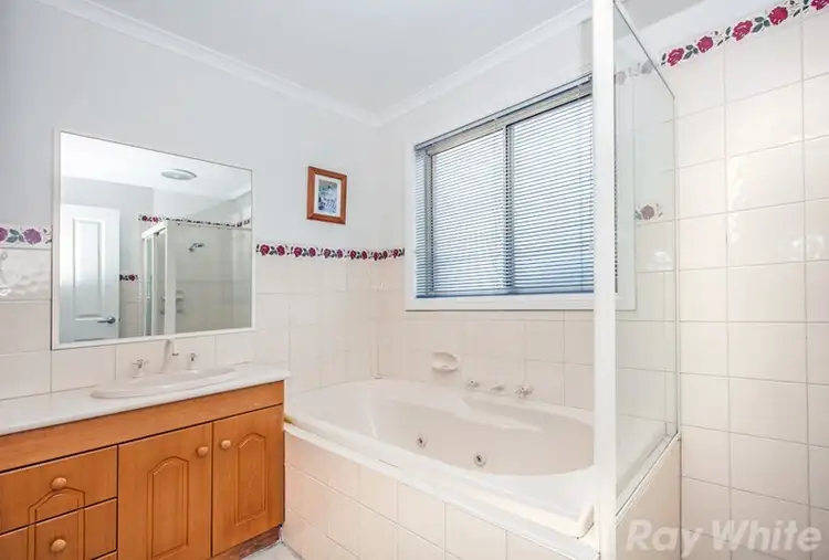 Seventh view of Homely house listing, 6 Romina Way, South Morang VIC 3752