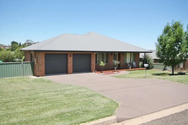 74 Orchard Street, Young NSW 2594