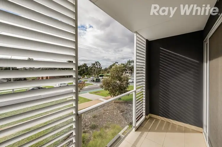Fifth view of Homely townhouse listing, 8 Silverash Drive, Bundoora VIC 3083