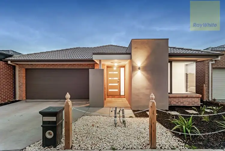 7 Kangaroo Road, Craigieburn VIC 3064