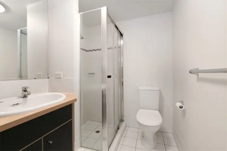Sixth view of Homely apartment listing, 24/15 Goodwin Street, Kangaroo Point QLD 4169