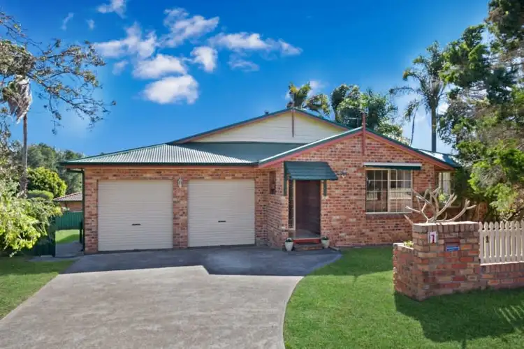 1 Natalie Close, Tenambit NSW 2323
