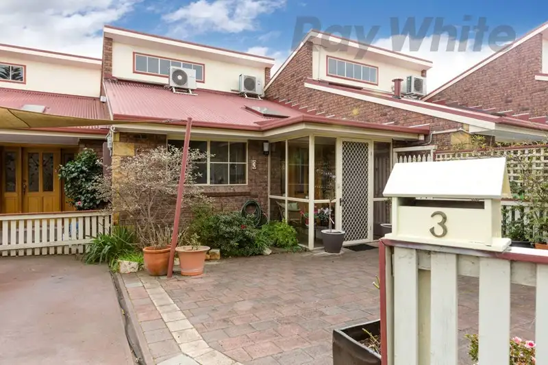 Main view of Homely unit listing, 3/84 Malunna Road, Lindisfarne TAS 7015