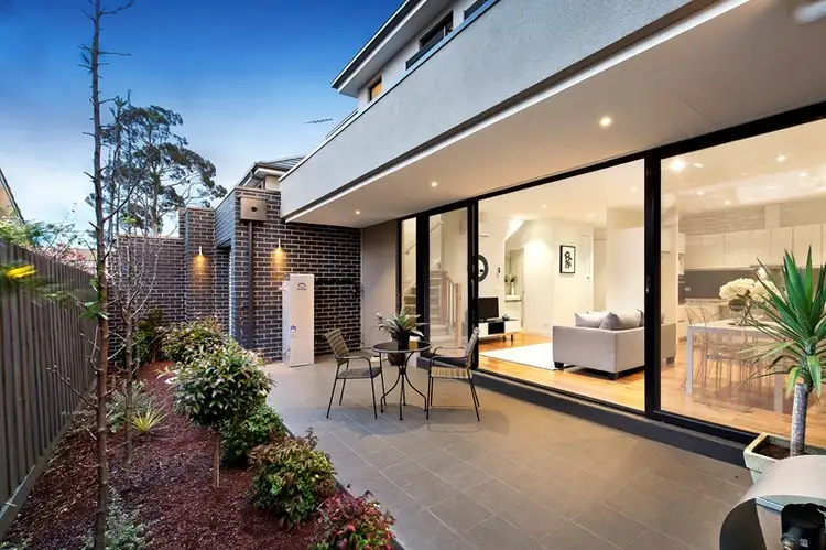 2/7 Gauntlet Street, Malvern East VIC 3145