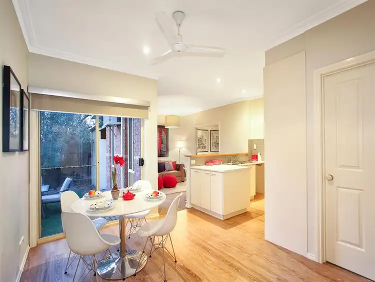 Sixth view of Homely house listing, 2/18 Calembeena Avenue, Hughesdale VIC 3166