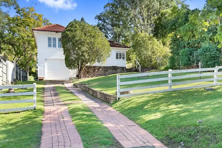 15 Graham Street, Indooroopilly QLD 4068