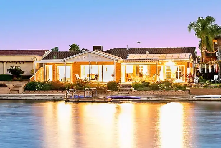 7 Nareeda Way, West Lakes SA 5021