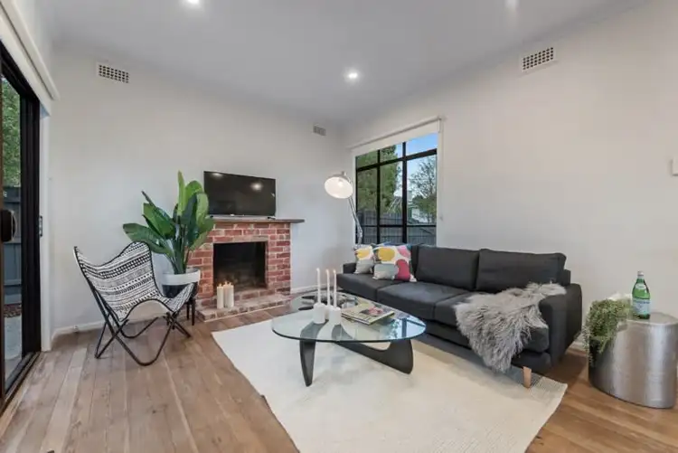 Fourth view of Homely unit listing, 1/7 Oulton Crescent, Reservoir VIC 3073
