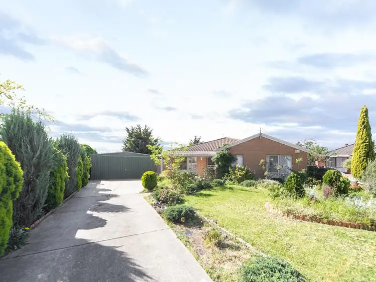 9 DRYSDALE Court, Hampton Park VIC 3976