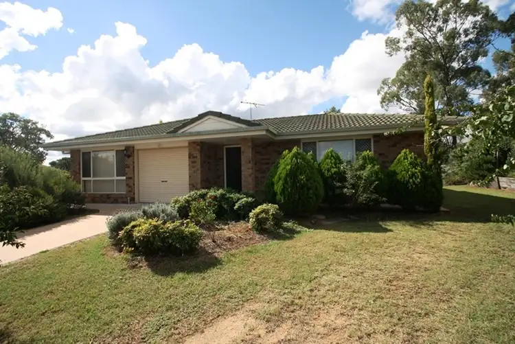 15 Lyons Crescent, Warwick QLD 4370