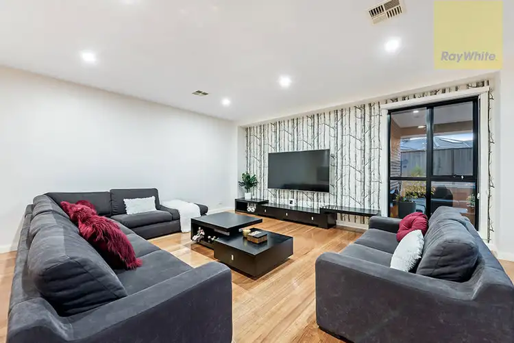 Seventh view of Homely house listing, 37 Escapade Boulevard, Craigieburn VIC 3064