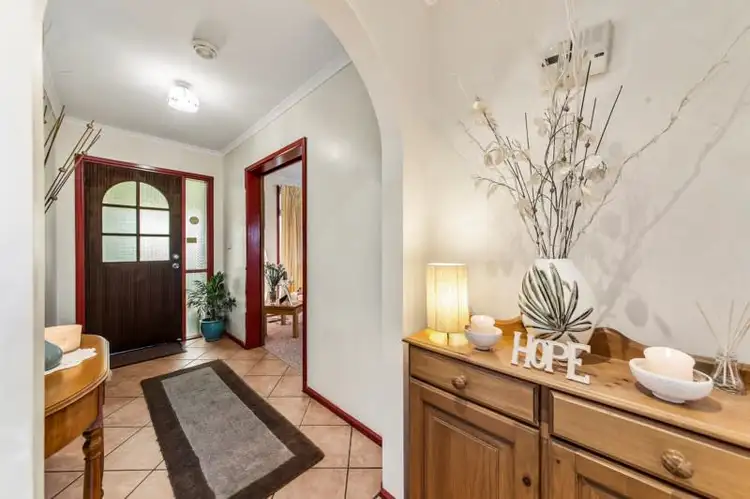 Second view of Homely house listing, 6 Huelin Circuit, Flynn ACT 2615