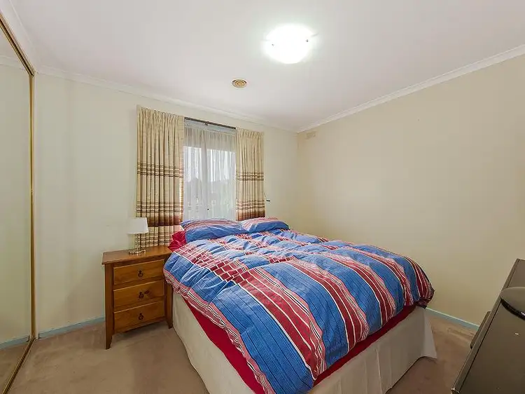Fifth view of Homely house listing, 18 Fairfax Circuit, Albanvale VIC 3021