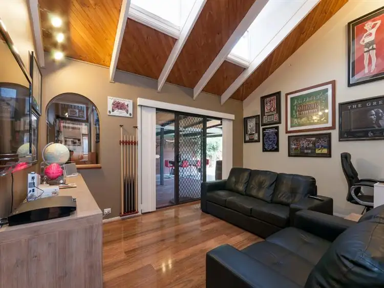 Sixth view of Homely house listing, 7 Kingston Heath Court, Craigieburn VIC 3064