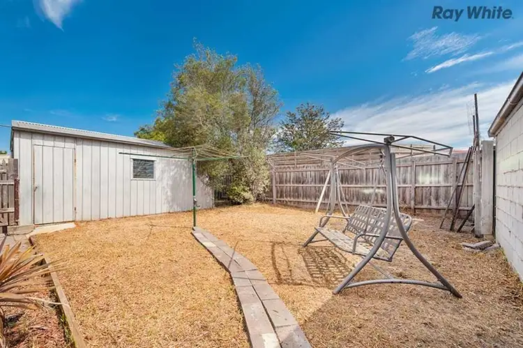 Seventh view of Homely house listing, 5 Camelot Drive, Albanvale VIC 3021