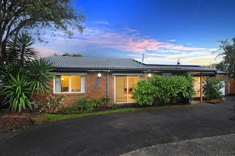 14 Clarood Crescent, Chelsea Heights VIC 3196