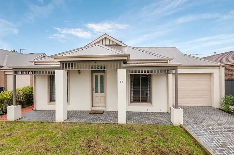 32 Ebony Circuit, Craigieburn VIC 3064