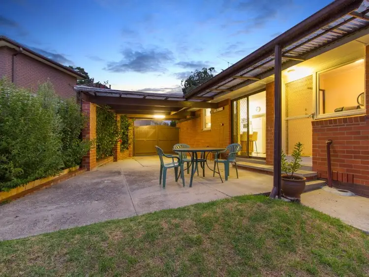 Sixth view of Homely house listing, 2 Mayfair Court, Frankston VIC 3199