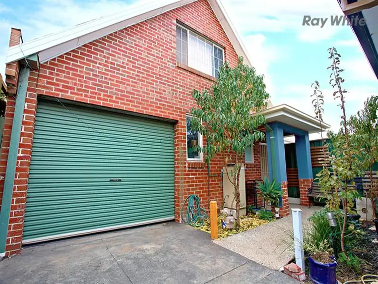 2/31 Jennings Street, Laverton VIC 3028