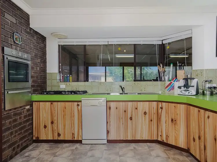 Seventh view of Homely house listing, 10 Keppell Mews, Rockingham WA 6168