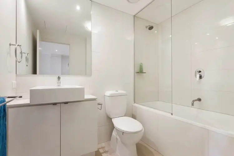 Fourth view of Homely apartment listing, 15/4 William Street, Murrumbeena VIC 3163