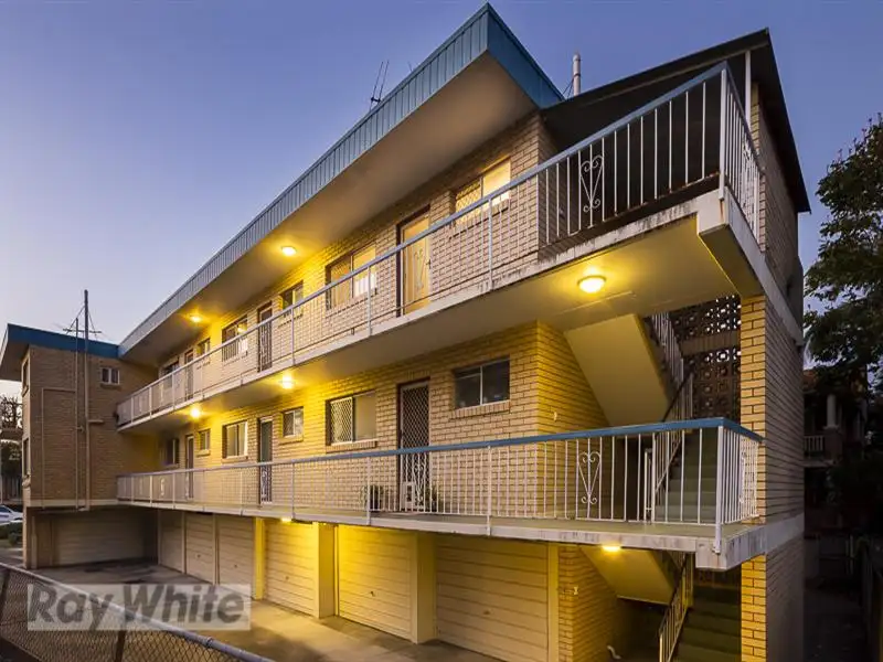 Main view of Homely unit listing, 8/81 Kitchener Street, Coorparoo QLD 4151