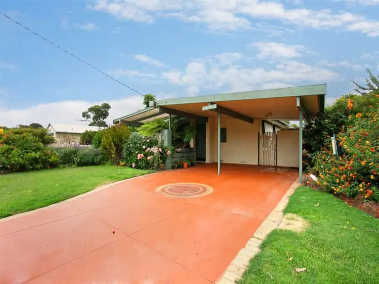 11 Hakea Avenue, Rosebud West VIC 3940