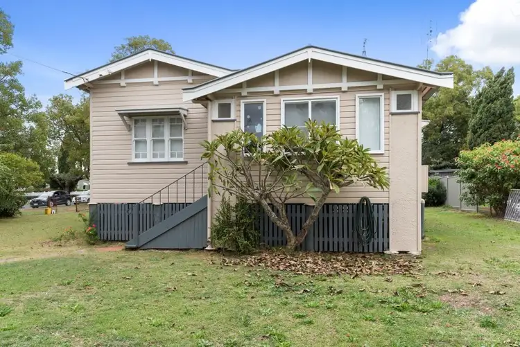 160 Long Street, South Toowoomba QLD 4350