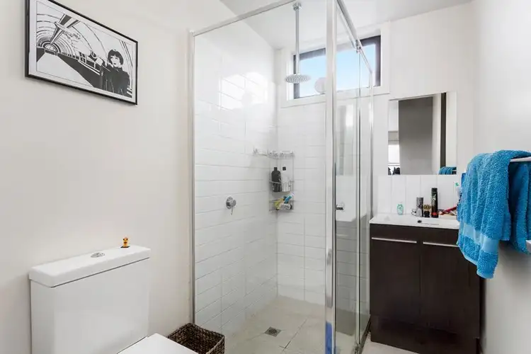 Fifth view of Homely apartment listing, 8/39 Rosstown Road, Carnegie VIC 3163